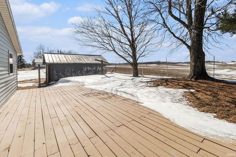 Tiny photo for 1862 S 1600 E Road, Silver Lake, IN 46982 (MLS # 202606287)