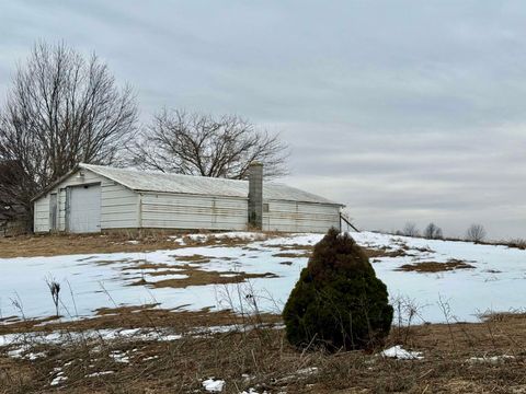 Tiny photo for 1862 S 1600 E Road, Silver Lake, IN 46982 (MLS # 202606287)