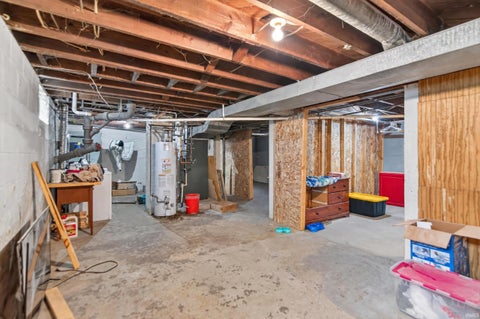 Tiny photo for 805 S 30th Street, South Bend, IN 46615 (MLS # 202644928)