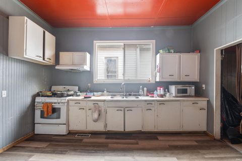 Tiny photo for 408 Burlington Avenue, Logansport, IN 46947 (MLS # 202602087)