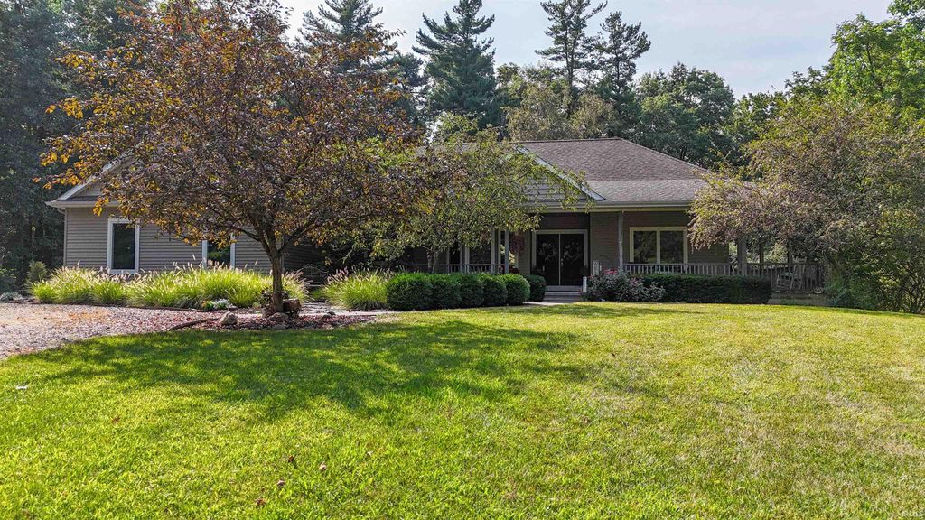 Photo of 1932 N 600 West, Huntington, IN 46750 (MLS # 202619993)