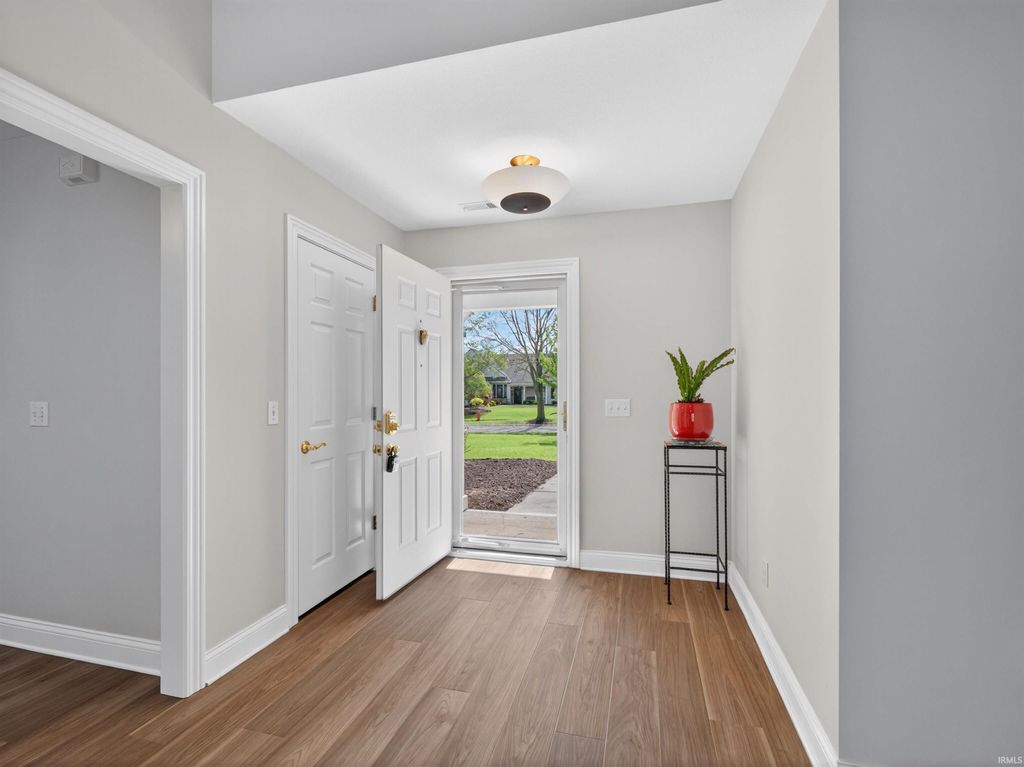Photo of 2832 Cunningham Drive, Fort Wayne, IN 46804 (MLS # 202616180)