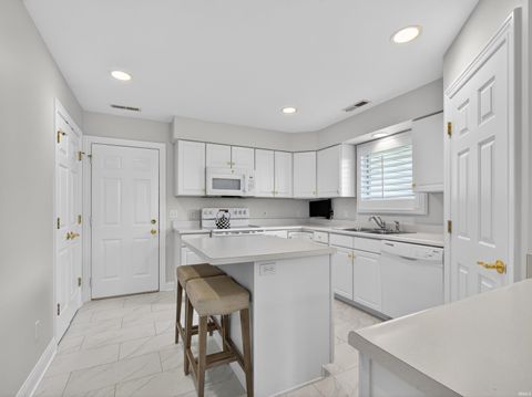 Tiny photo for 2832 Cunningham Drive, Fort Wayne, IN 46804 (MLS # 202616180)