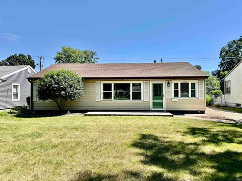 Photo of 1214 Jackson Boulevard, Rochester, IN 46975 (MLS # 202621380)