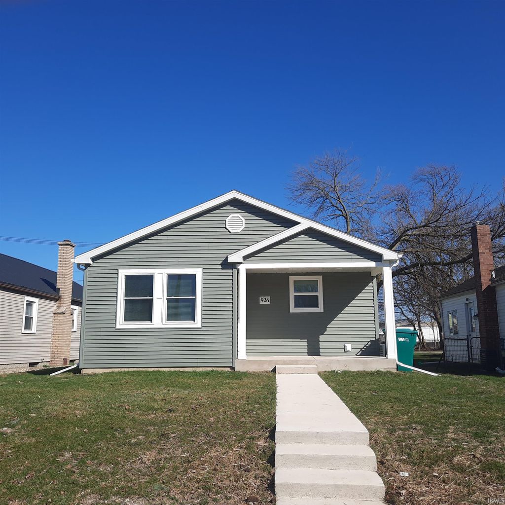Photo of 926 Burdette Street, Mishawaka, IN 46544 (MLS # 202608980)