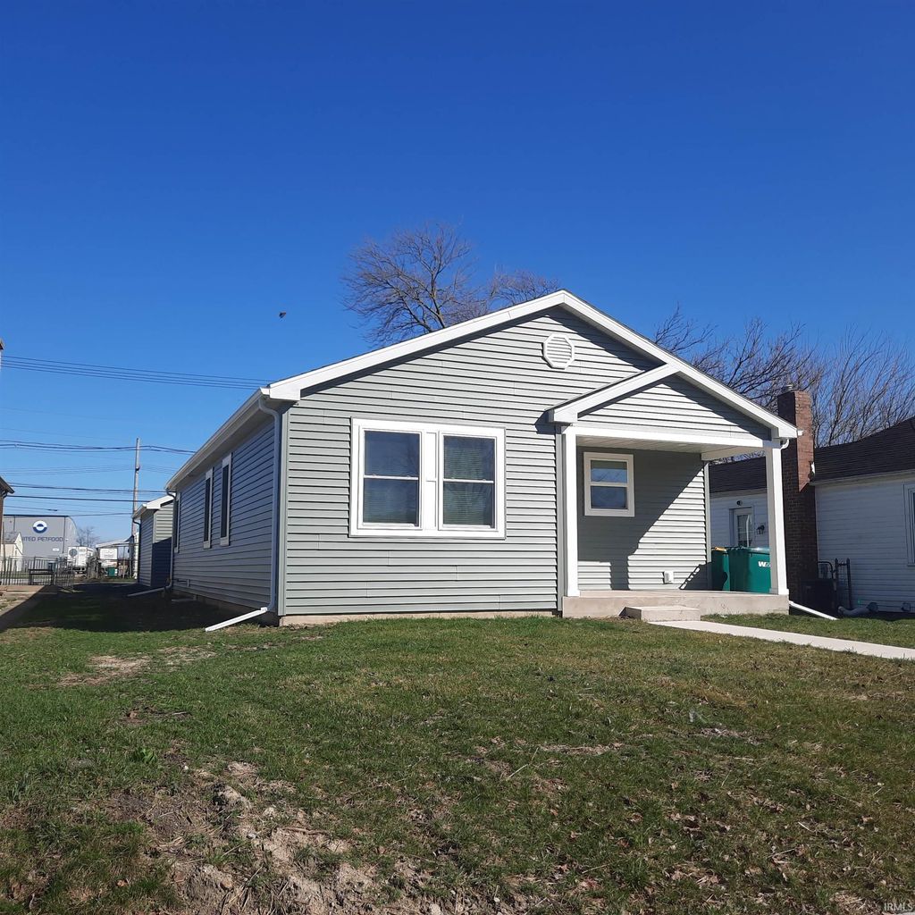 Photo of 926 Burdette Street, Mishawaka, IN 46544 (MLS # 202608980)