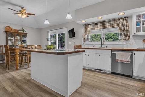 Tiny photo for 19 Lakeview Drive, Mount Vernon, IN 47620 (MLS # 202624404)