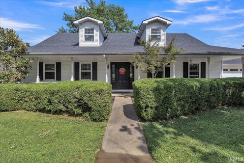 Tiny photo for 19 Lakeview Drive, Mount Vernon, IN 47620 (MLS # 202624404)