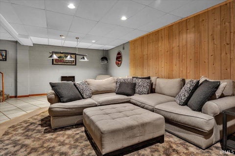 Tiny photo for 19 Lakeview Drive, Mount Vernon, IN 47620 (MLS # 202624404)
