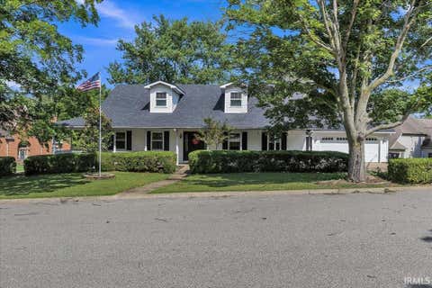 Photo of 19 Lakeview Drive, Mount Vernon, IN 47620 (MLS # 202624404)