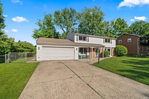 Tiny photo for 4032 Hedwig Drive, Fort Wayne, IN 46815 (MLS # 202619621)