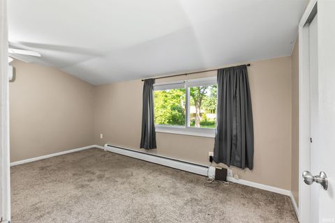 Tiny photo for 4032 Hedwig Drive, Fort Wayne, IN 46815 (MLS # 202619621)