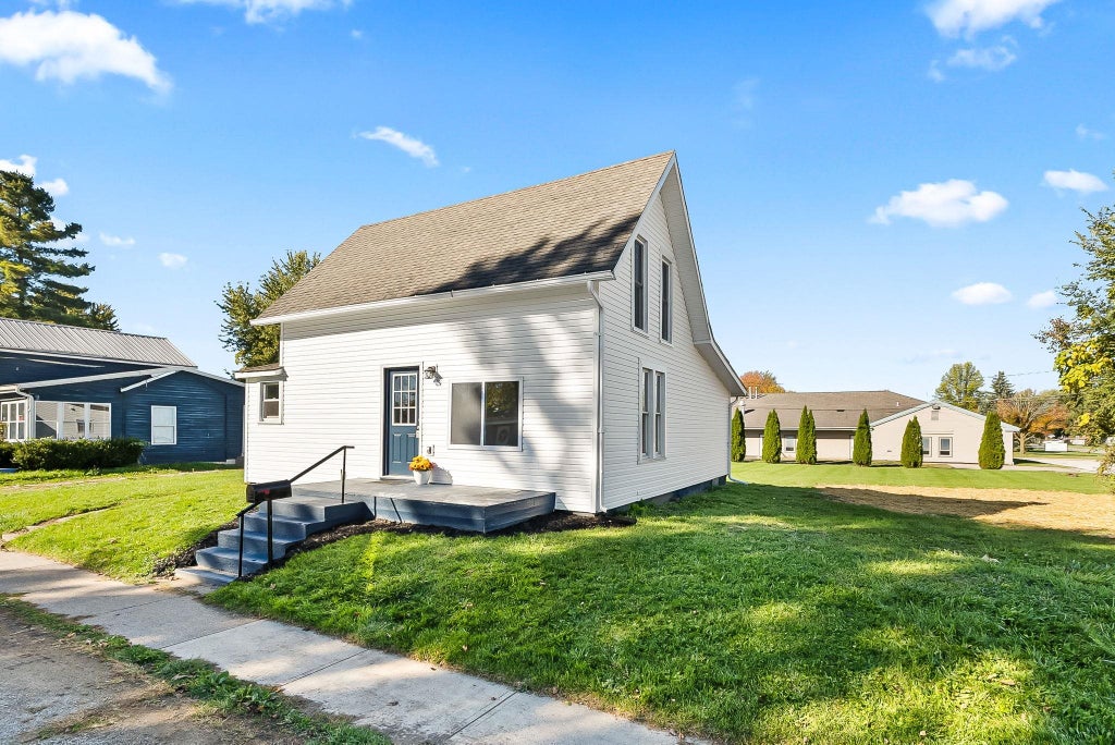 Photo of 411 E Green Street, Butler, IN 46721 (MLS # 202643475)