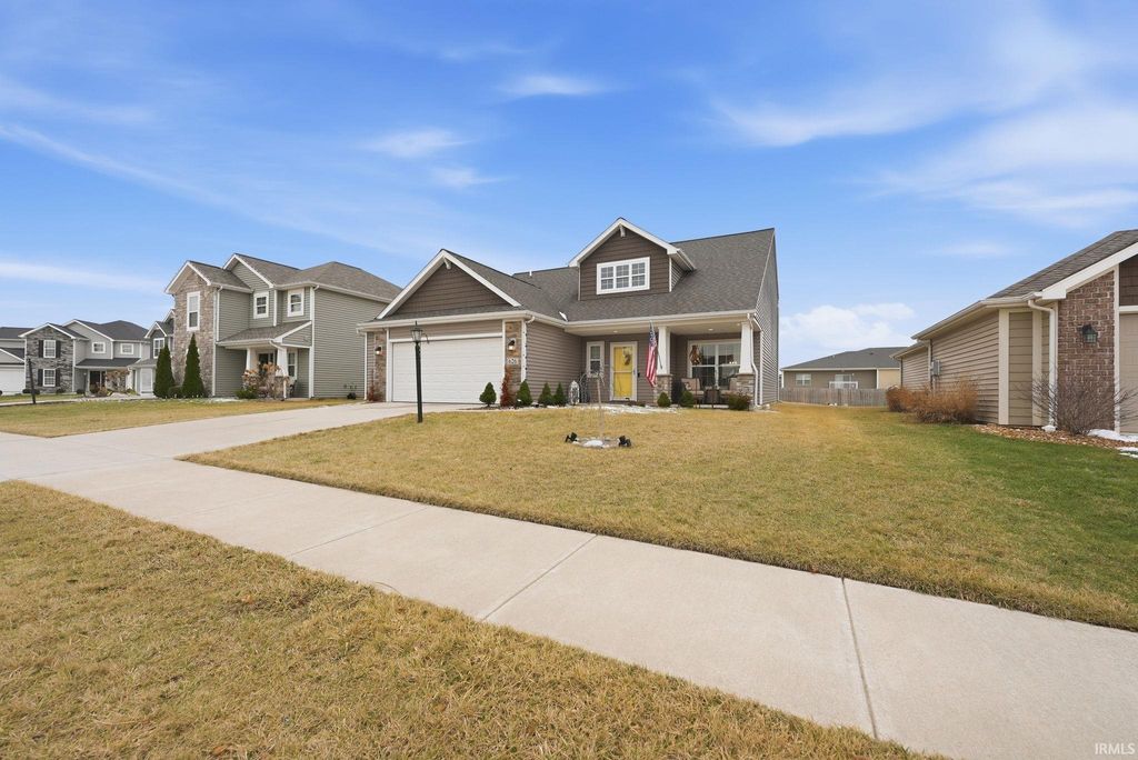 Photo of 626 Caracol Court, Fort Wayne, IN 46845 (MLS # 202606391)