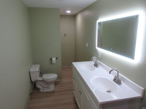 Tiny photo for 382 N Us 421 Highway, Delphi, IN 46923 (MLS # 202614506)