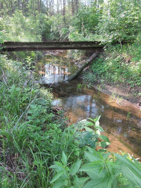 Tiny photo for 382 N Us 421 Highway, Delphi, IN 46923 (MLS # 202614506)