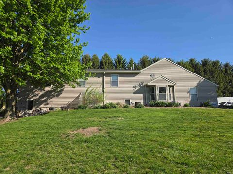 Tiny photo for 382 N 421 Highway, Delphi, IN 46923 (MLS # 202614506)