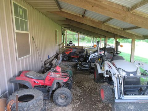 Tiny photo for 382 N Us 421 Highway, Delphi, IN 46923 (MLS # 202614506)