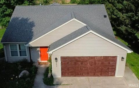 Photo of 382 N Us 421 Highway, Delphi, IN 46923 (MLS # 202614506)