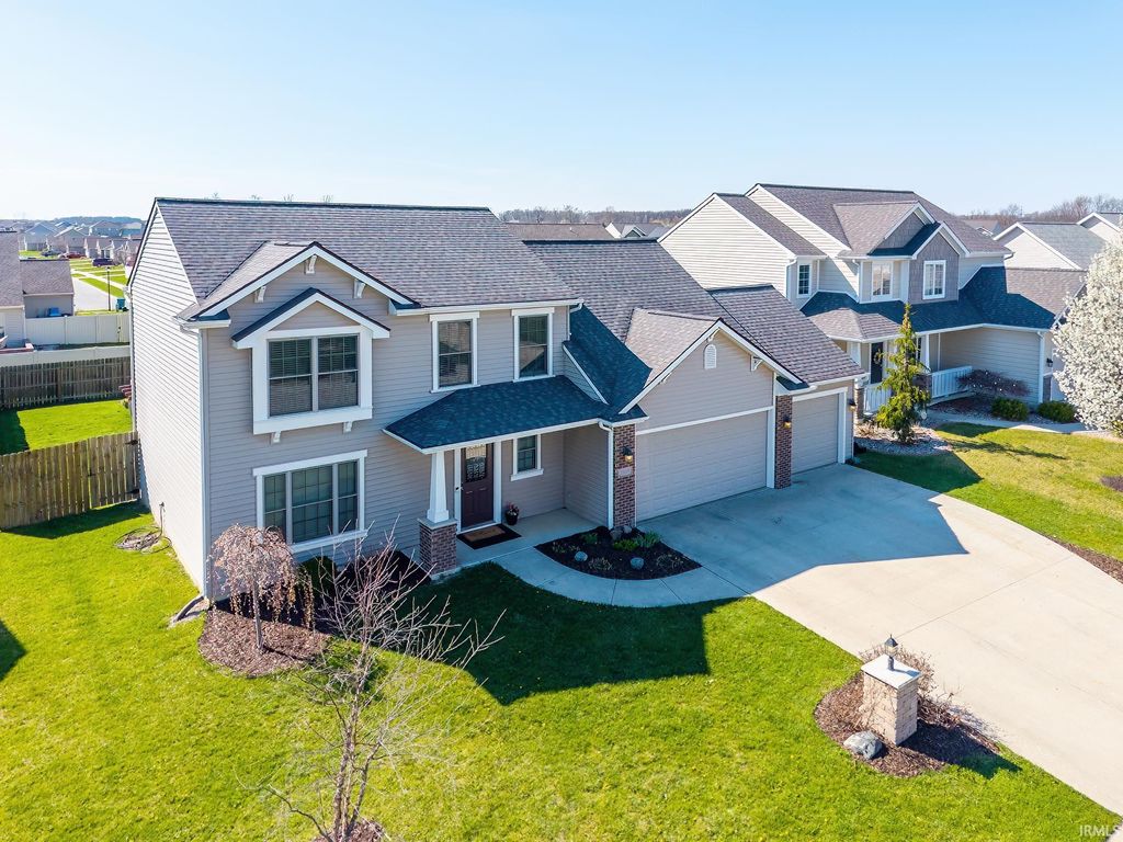 Photo of 13015 Claret Court, Fort Wayne, IN 46845 (MLS # 202612157)