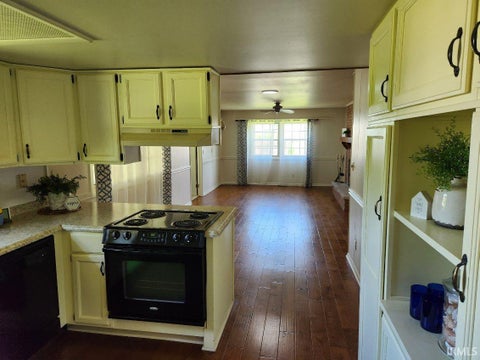 Tiny photo for 5604 S Scott Road, Marion, IN 46953 (MLS # 202626198)