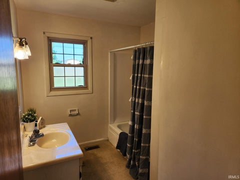 Tiny photo for 5604 S Scott Road, Marion, IN 46953 (MLS # 202626198)