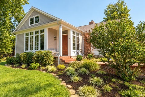 Photo of 819 S Eagleson Avenue, Bloomington, IN 47401 (MLS # 202637852)