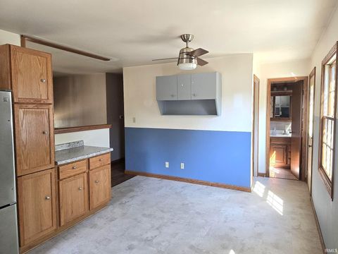 Tiny photo for 310 Greenbriar Street, Kokomo, IN 46901 (MLS # 202537902)