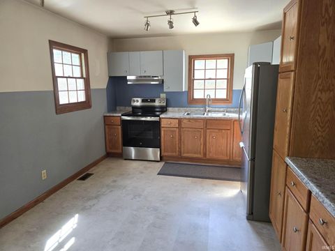 Tiny photo for 310 Greenbriar Street, Kokomo, IN 46901 (MLS # 202537902)