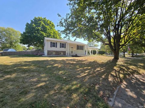 Tiny photo for 310 Greenbriar Street, Kokomo, IN 46901 (MLS # 202537902)