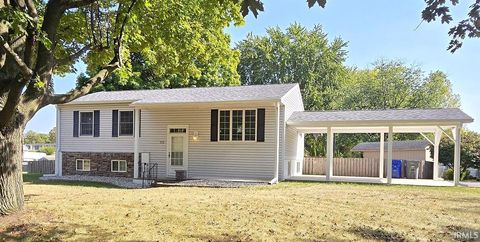 Tiny photo for 310 Greenbriar Street, Kokomo, IN 46901 (MLS # 202537902)