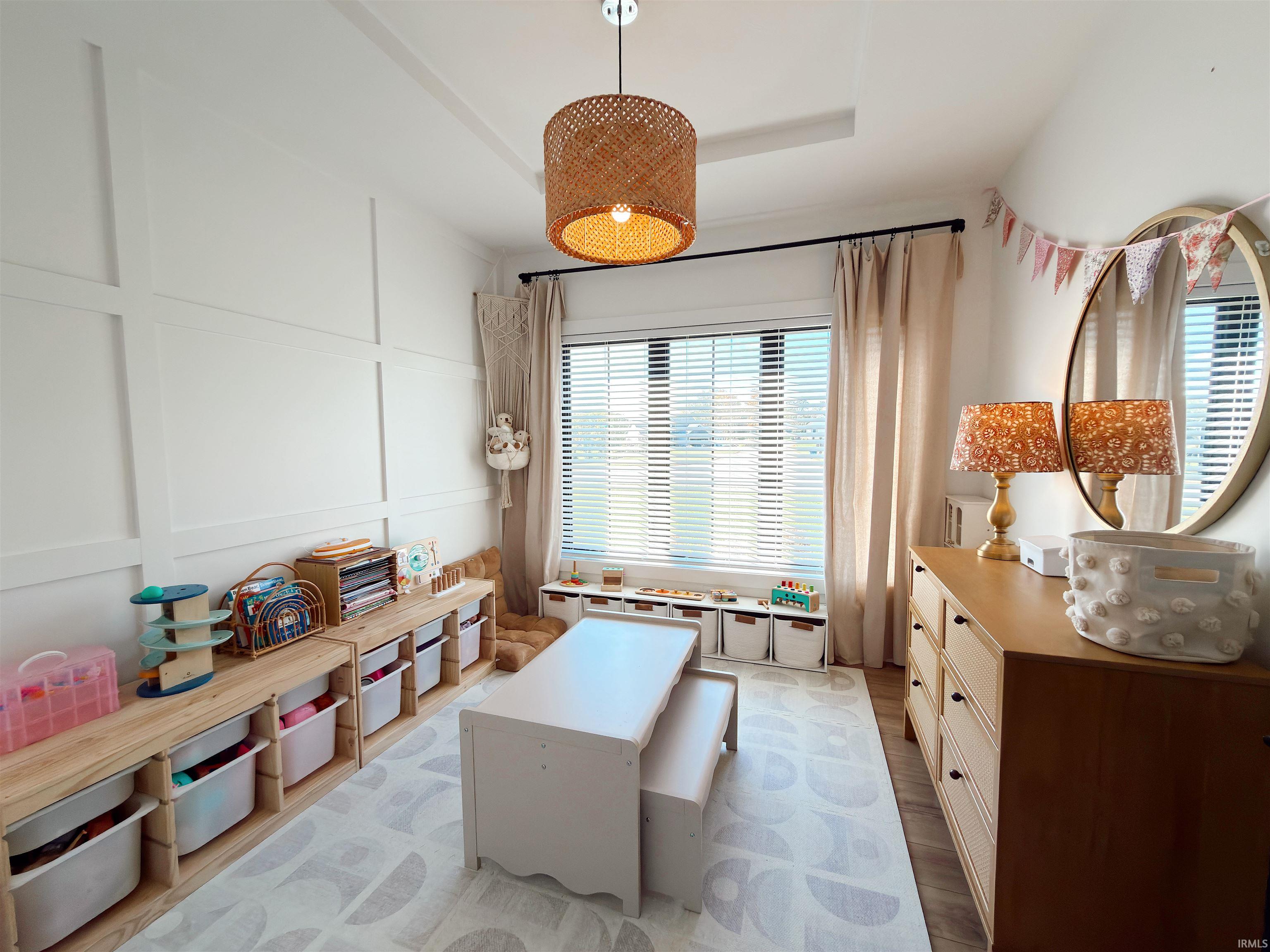 Middlebury, Indiana 46540, United States, 5 Bedrooms Bedrooms, ,4 BathroomsBathrooms,Residential,Active,160455