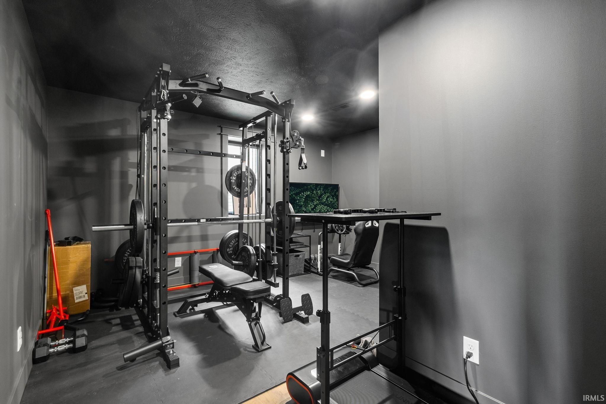 Middlebury, Indiana 46540, United States, 5 Bedrooms Bedrooms, ,4 BathroomsBathrooms,Residential,Active,160455