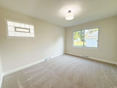Tiny photo for 1120 W Rose Street, South Bend, IN 46616 (MLS # 202630136)