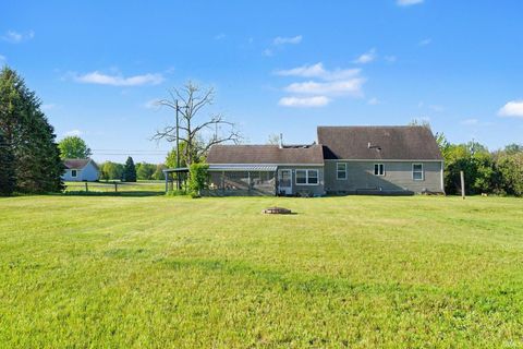 Tiny photo for 58399 Crumstown Highway, South Bend, IN 46619 (MLS # 202618705)