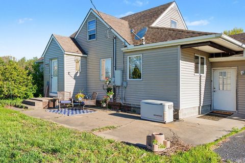 Tiny photo for 58399 Crumstown Highway, South Bend, IN 46619 (MLS # 202618705)