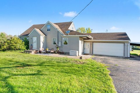 Photo of 58399 Crumstown Highway, South Bend, IN 46619 (MLS # 202618705)