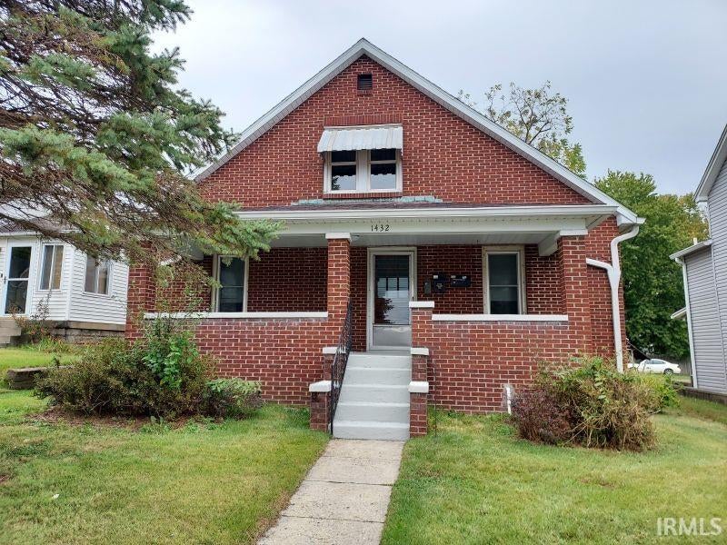 Photo of 1432 Vine Street, Jasper, IN 47546 (MLS # 202644258)