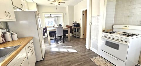 Tiny photo for 1206 Delmar Avenue, Evansville, IN 47712 (MLS # 202603448)