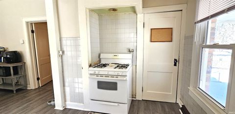Tiny photo for 1206 Delmar Avenue, Evansville, IN 47712 (MLS # 202603448)