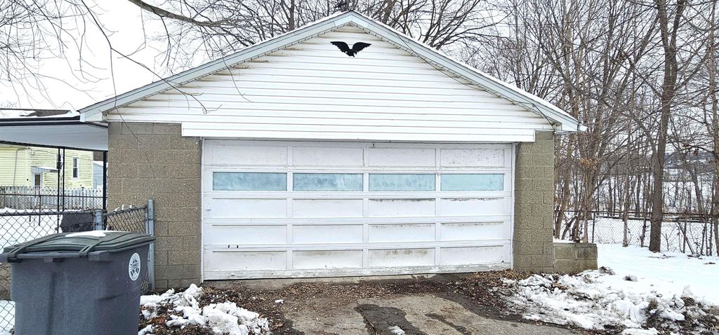 Photo of 1206 Delmar Avenue, Evansville, IN 47712 (MLS # 202603448)