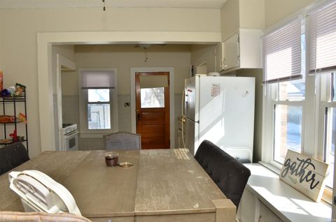Tiny photo for 1206 Delmar Avenue, Evansville, IN 47712 (MLS # 202603448)