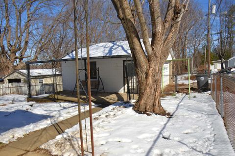 Tiny photo for 1206 Delmar Avenue, Evansville, IN 47712 (MLS # 202603448)