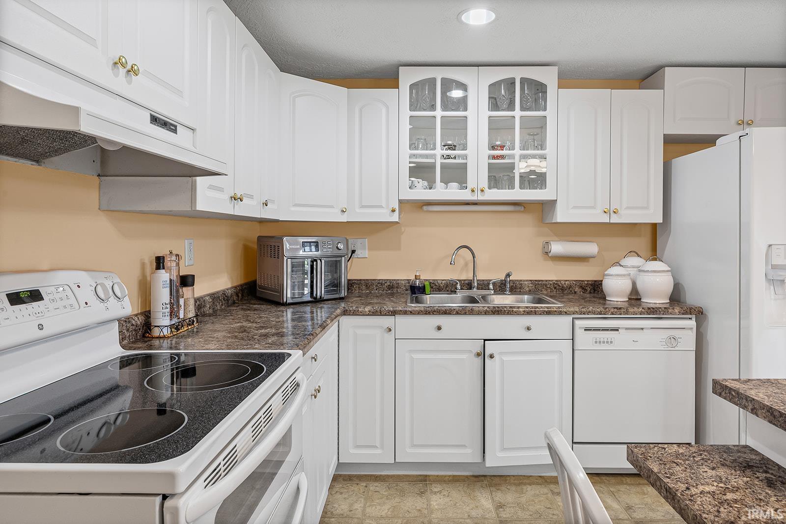 301 E Sycamore Street