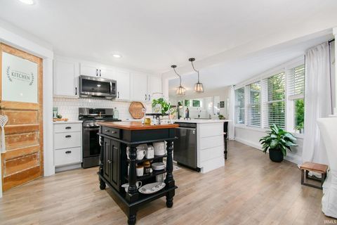 Tiny photo for 3424 E Bristol Street, Elkhart, IN 46514 (MLS # 202603571)