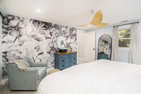 Tiny photo for 3424 E Bristol Street, Elkhart, IN 46514 (MLS # 202603571)