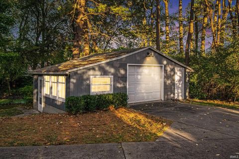 Tiny photo for 3424 E Bristol Street, Elkhart, IN 46514 (MLS # 202603571)