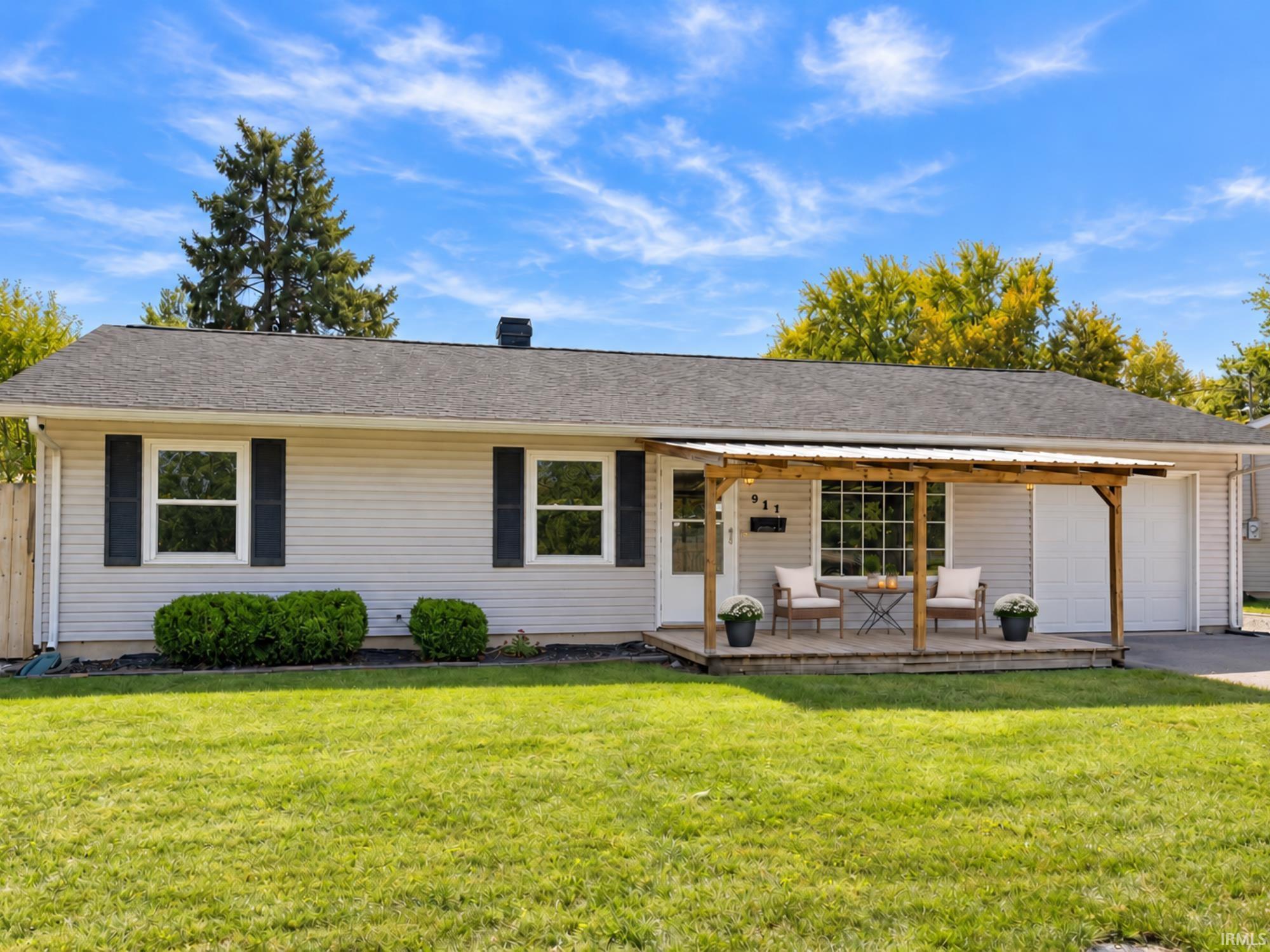 911 E Elmhurst Drive