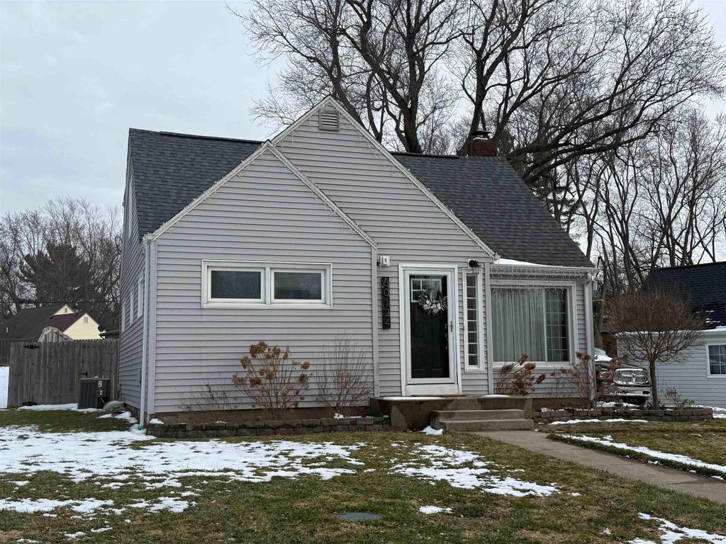 Photo of 60124 Saint Joseph Street, South Bend, IN 46614 (MLS # 202608219)