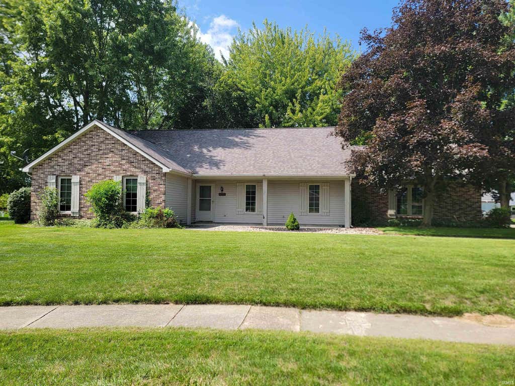 Photo of 1409 Willow Drive, Auburn, IN 46706 (MLS # 202634523)